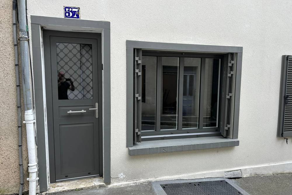 Porte d'entrée à Cloyes-les-Trois-Rivières